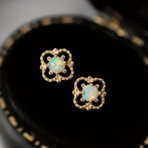 18K Gold 1ct White Fire Opal Gemstone Womens Earrings 1ct Diamond Jewelry 18 K